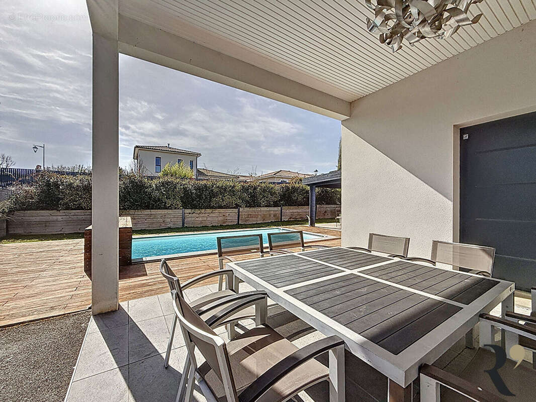 Maison à SAINTE-FOY-D&#039;AIGREFEUILLE