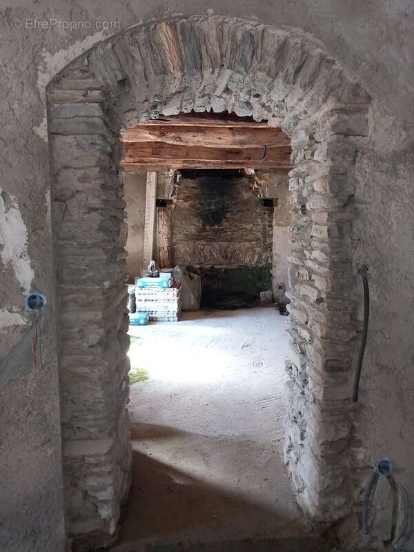 Maison à SAINT-ANDRE-DE-VALBORGNE