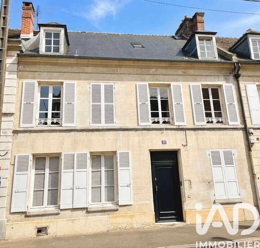 Photo 2 - Maison à COMPIEGNE