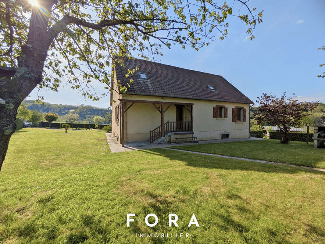 Maison 160 m² à Pont-D'ouilly  - photo 17