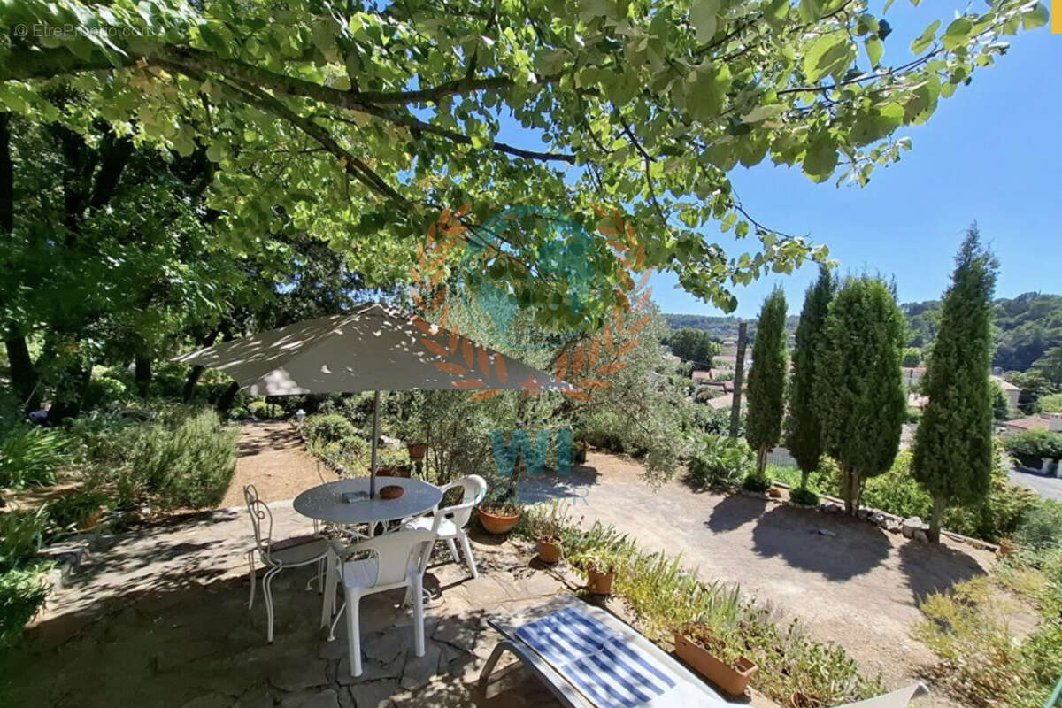 Maison à TRANS-EN-PROVENCE