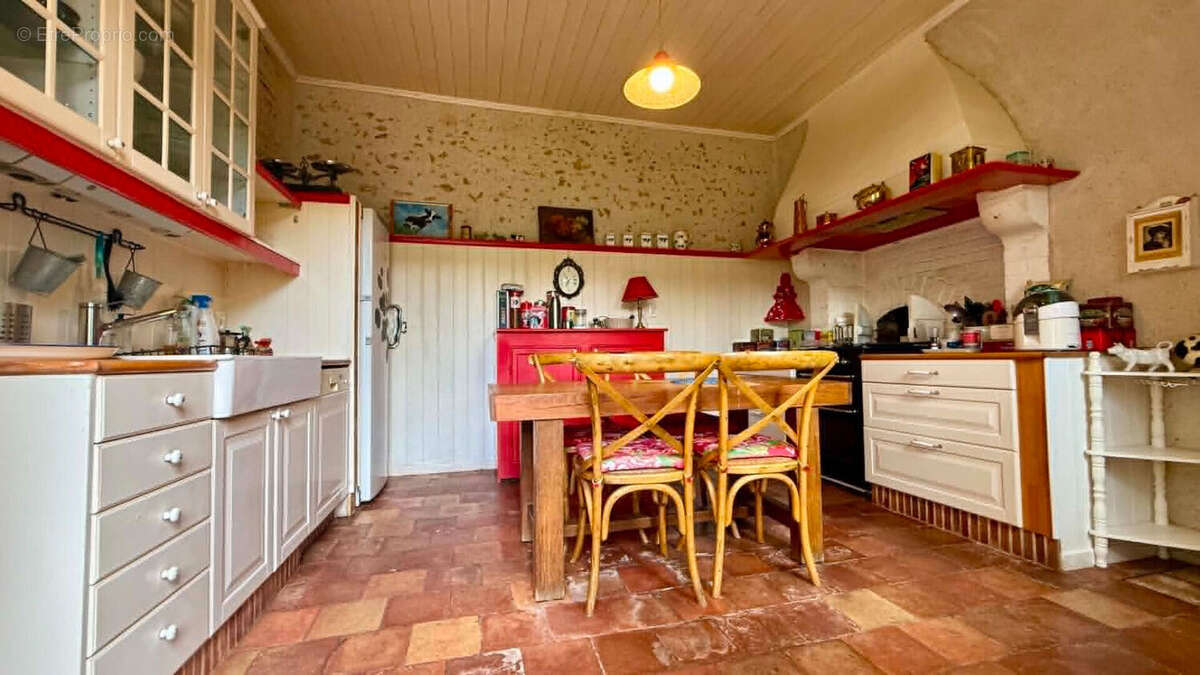 Maison à LE BREIL-SUR-MERIZE