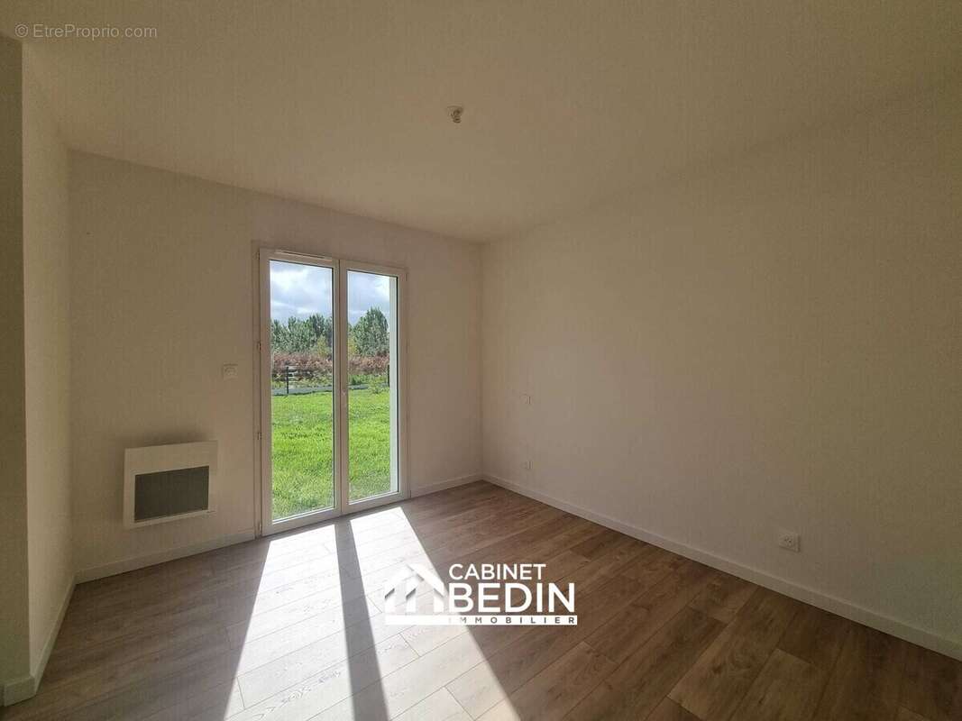 Maison à PARENTIS-EN-BORN