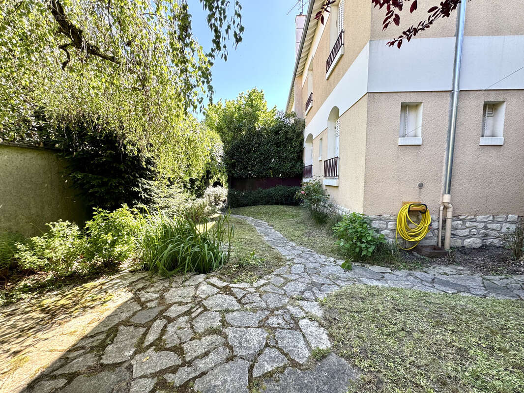 Maison à LE PERREUX-SUR-MARNE