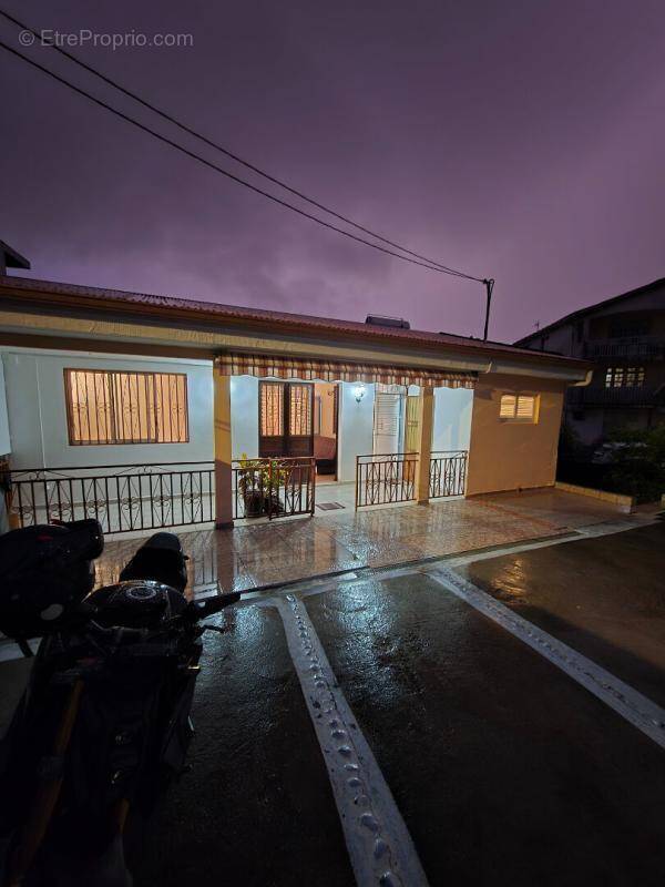 Maison à FORT-DE-FRANCE