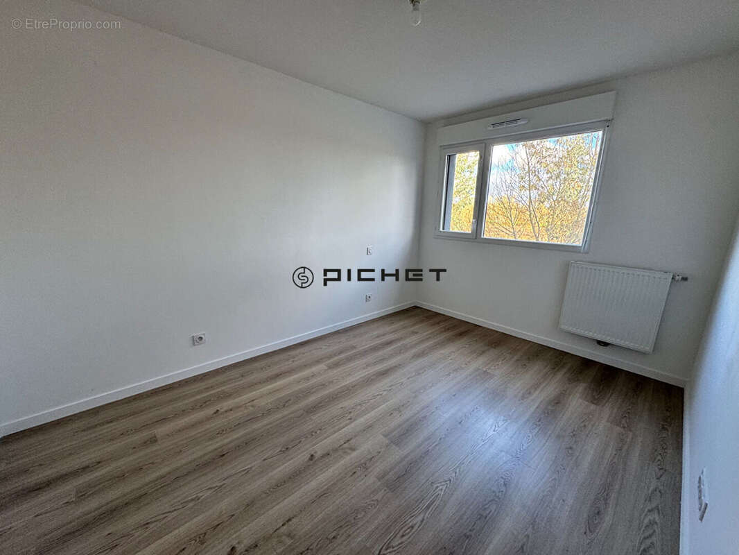 Appartement à VILLENAVE-D&#039;ORNON