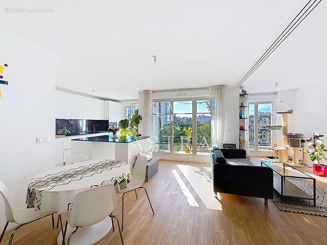 Appartement à LE PLESSIS-ROBINSON