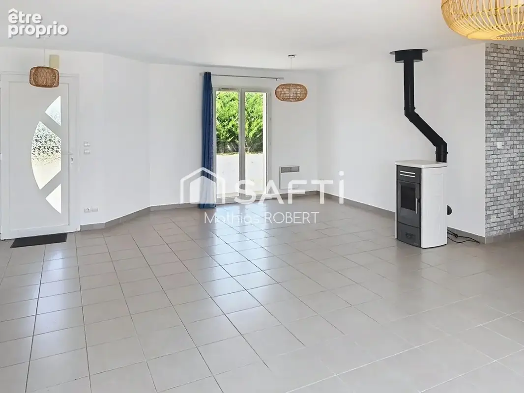 Photo 1 - Maison à AUSSAC-VADALLE