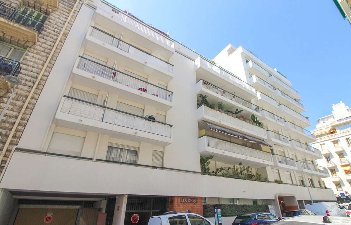 Libération 2 pièces 32.32 m2 avec balcons à rénover - photo 13
