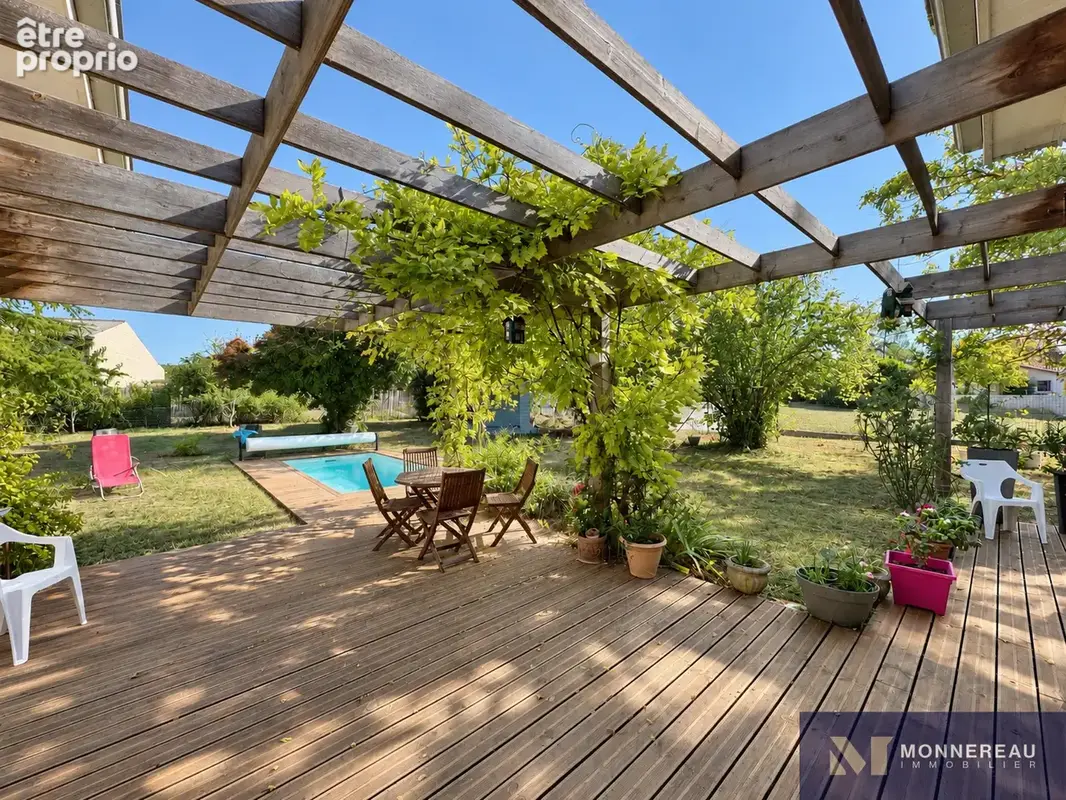 Plain pied de 2019 avec piscine et jardin - photo 3