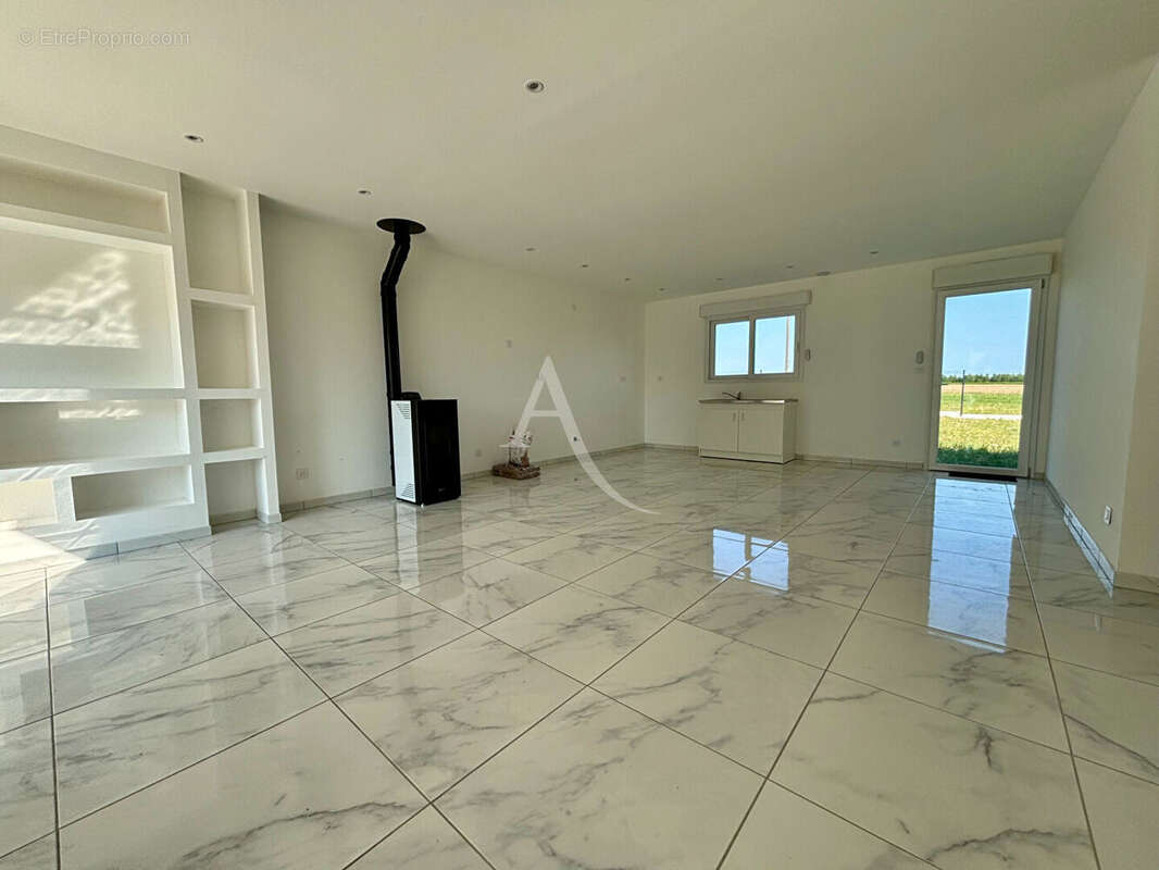 Maison de plain pied en campgane - photo 3
