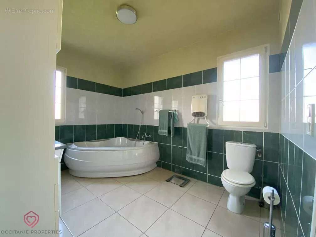 Maison à FRONTIGNAN-SAVES