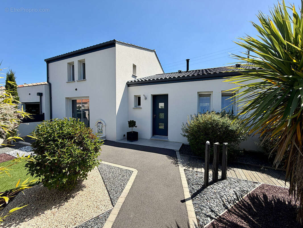 Maison à SALLERTAINE