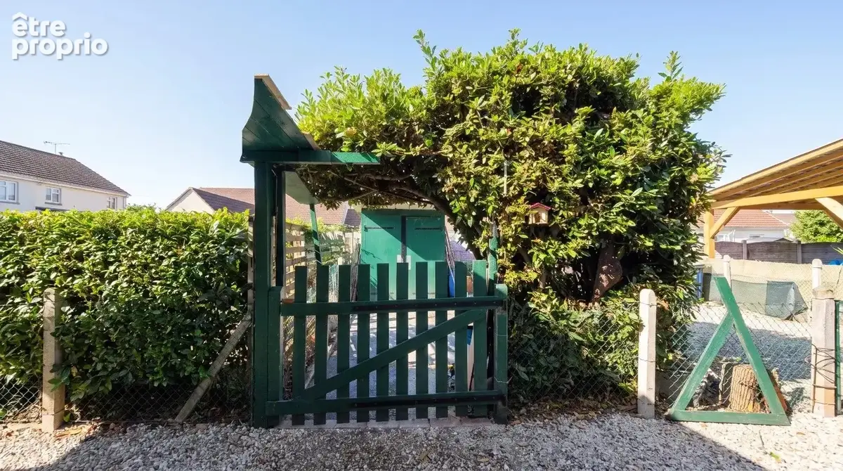 Maison louée à Saint Germain des Fossés - photo 10