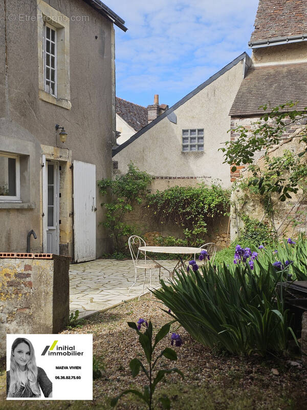 Maison à BEAUMONT-LA-RONCE