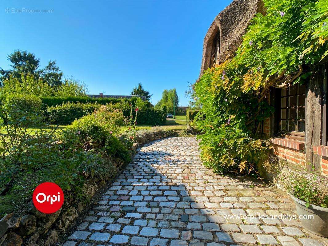 Maison à VANDRIMARE