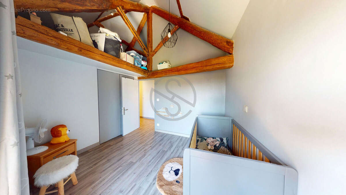 LA FRETTE  38260 - Maison familiale 89 m²  - 4 chambres - Terrain constructible de 529 m² - photo 11