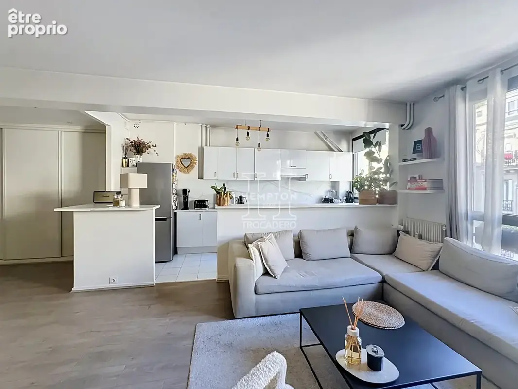 Paris xvi -appartement coup de coeur - trocadéro - élégant 2 pieces de 60 m2 - belle piece de vie de 43 2m2 - - photo 7