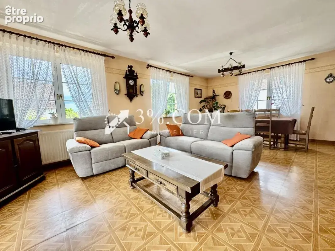 3%COM Jolie maison avec 5 chambres et une grange au centre d - photo 6