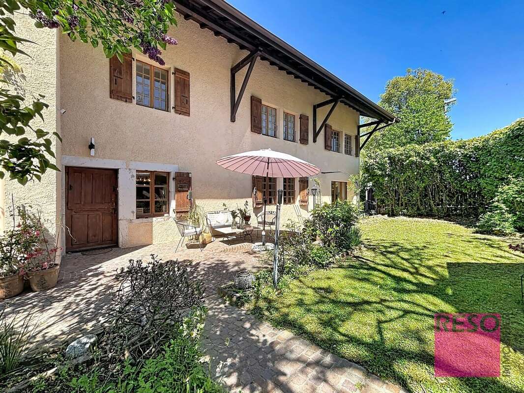 Maison à VALLEIRY