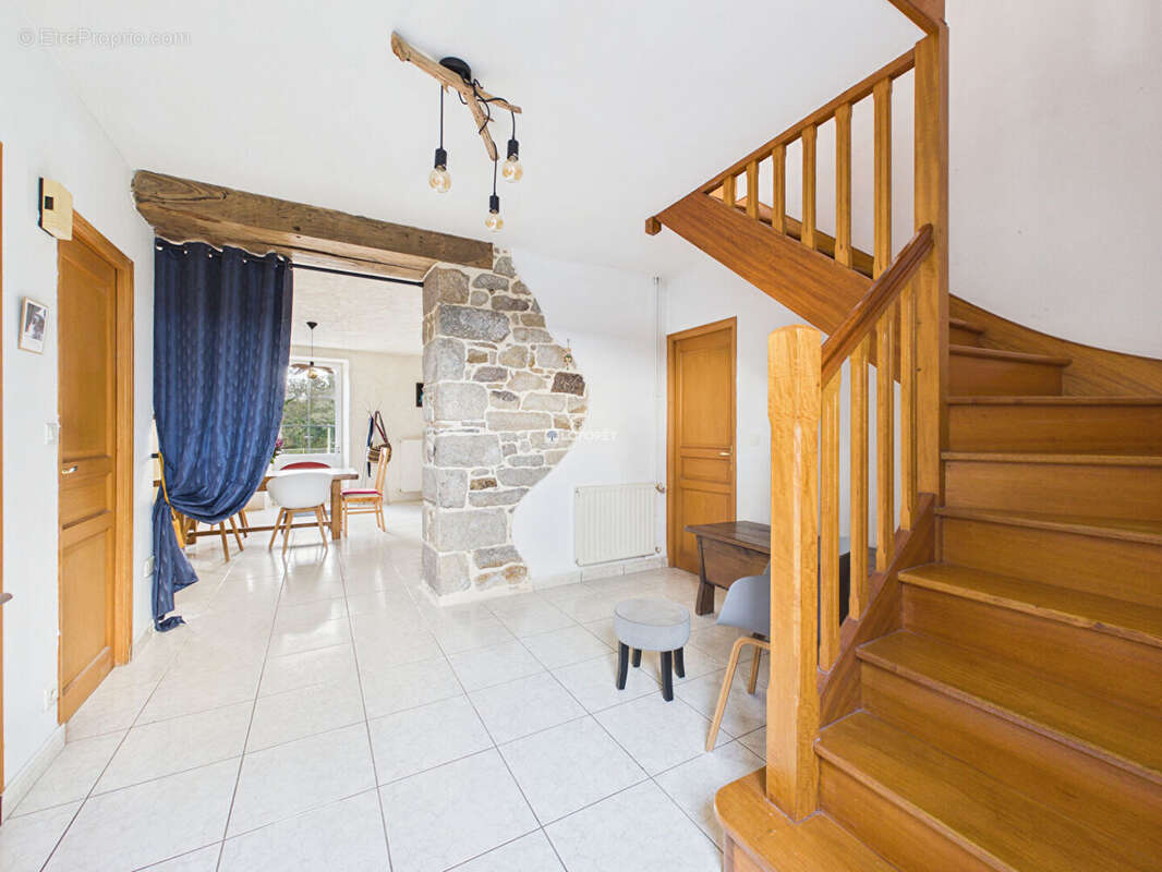 Maison à PLOGONNEC