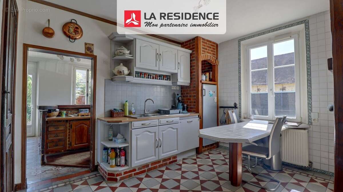 Maison à FORET-LA-FOLIE