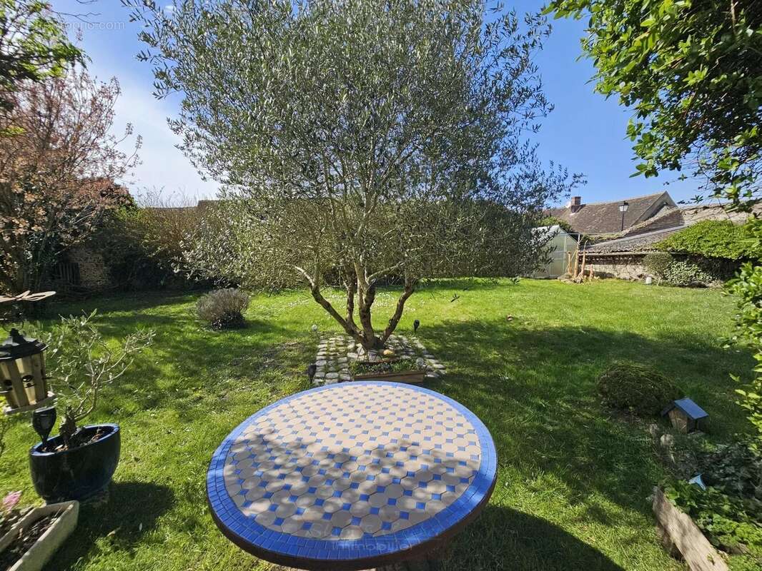 Maison à FERRIERES-EN-GATINAIS