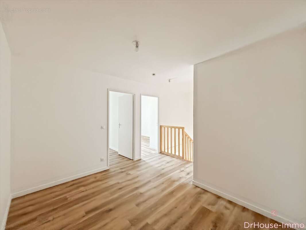 Appartement 61 m² à Merignac  - photo 34
