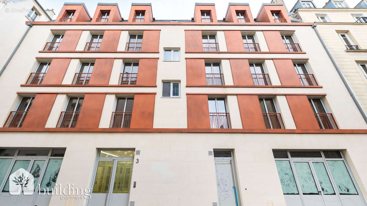 Appartement à PARIS-17E