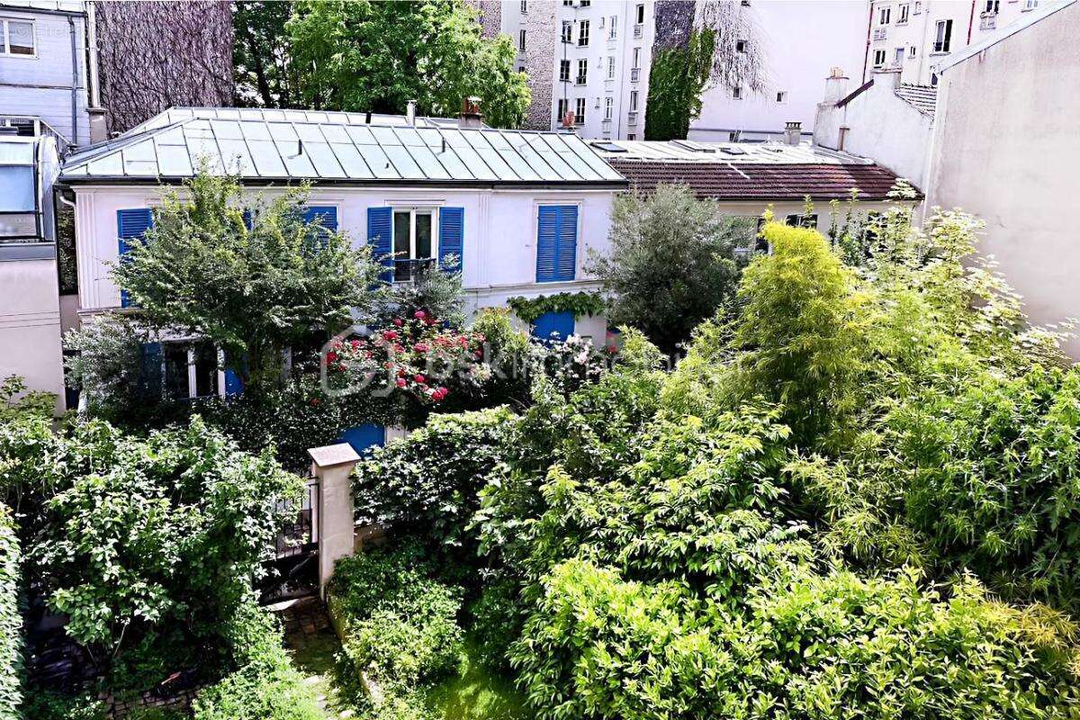 Appartement à PARIS-19E