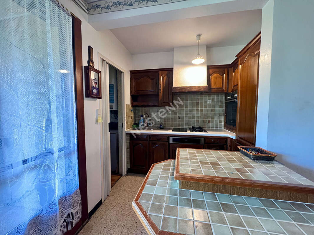 Appartement à SAINT-CYR-SUR-MER