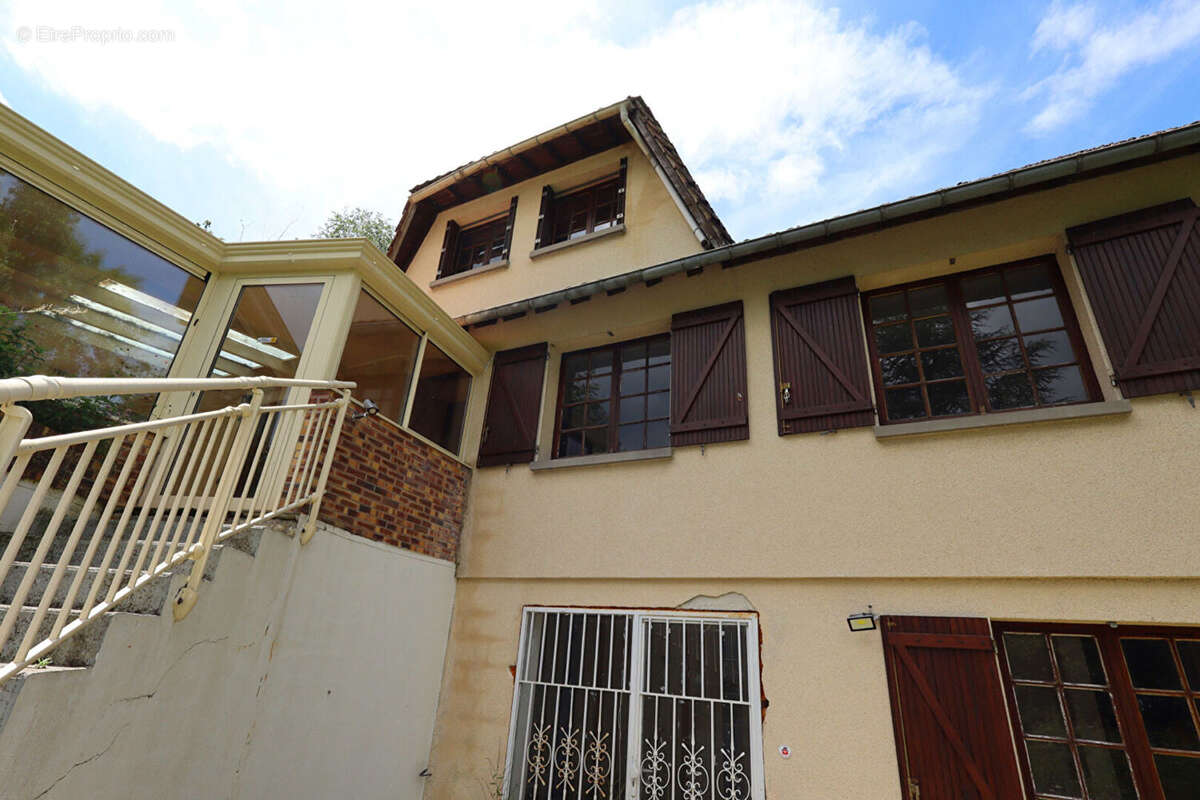 Maison Perriers Sur Andelle 11 pièce(s) 208.85 m2 - photo 8