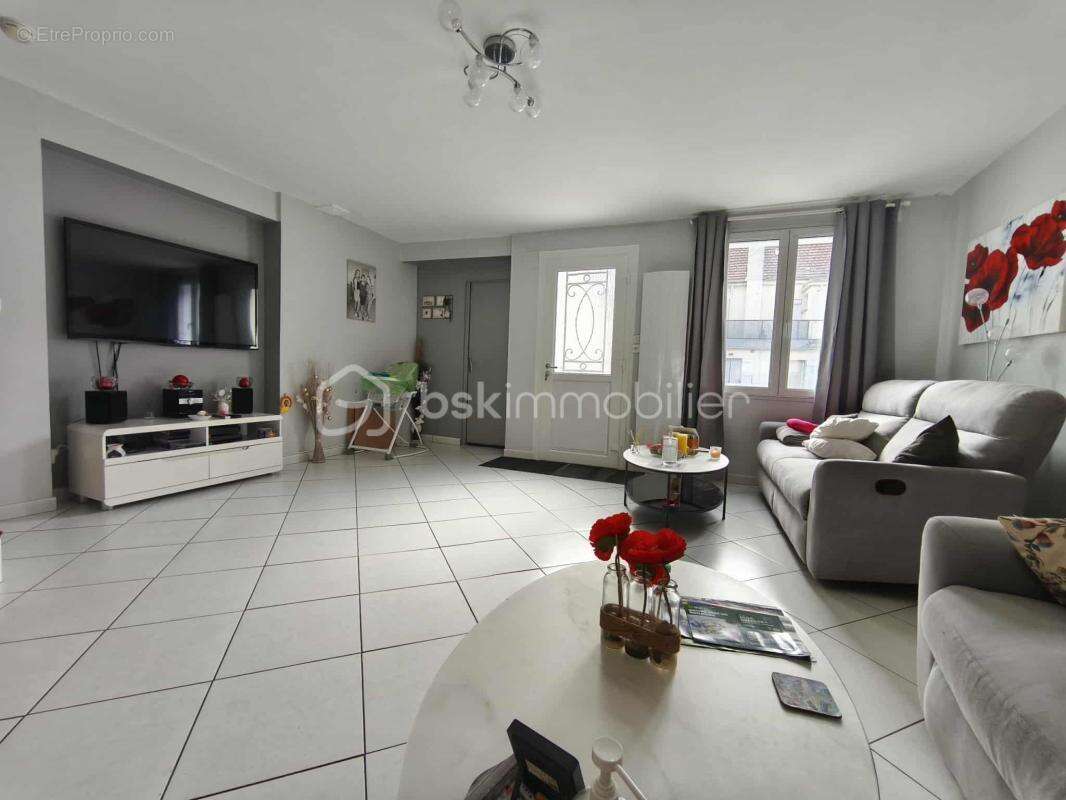 Maison de 150 m², 3 chambres et 1 bureau - photo 4