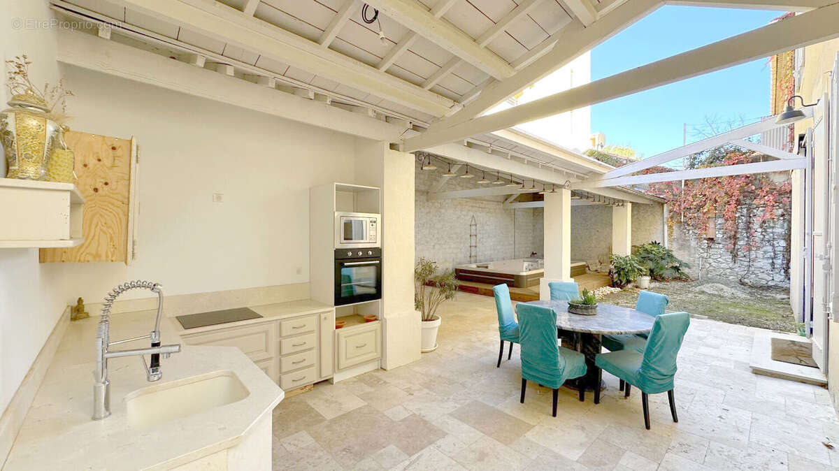 Maison à AIX-EN-PROVENCE