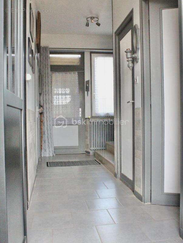 Charmante maison familiale aux beaux volumes - photo 3