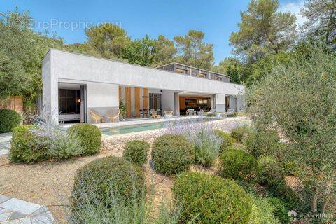 Maison à VALBONNE