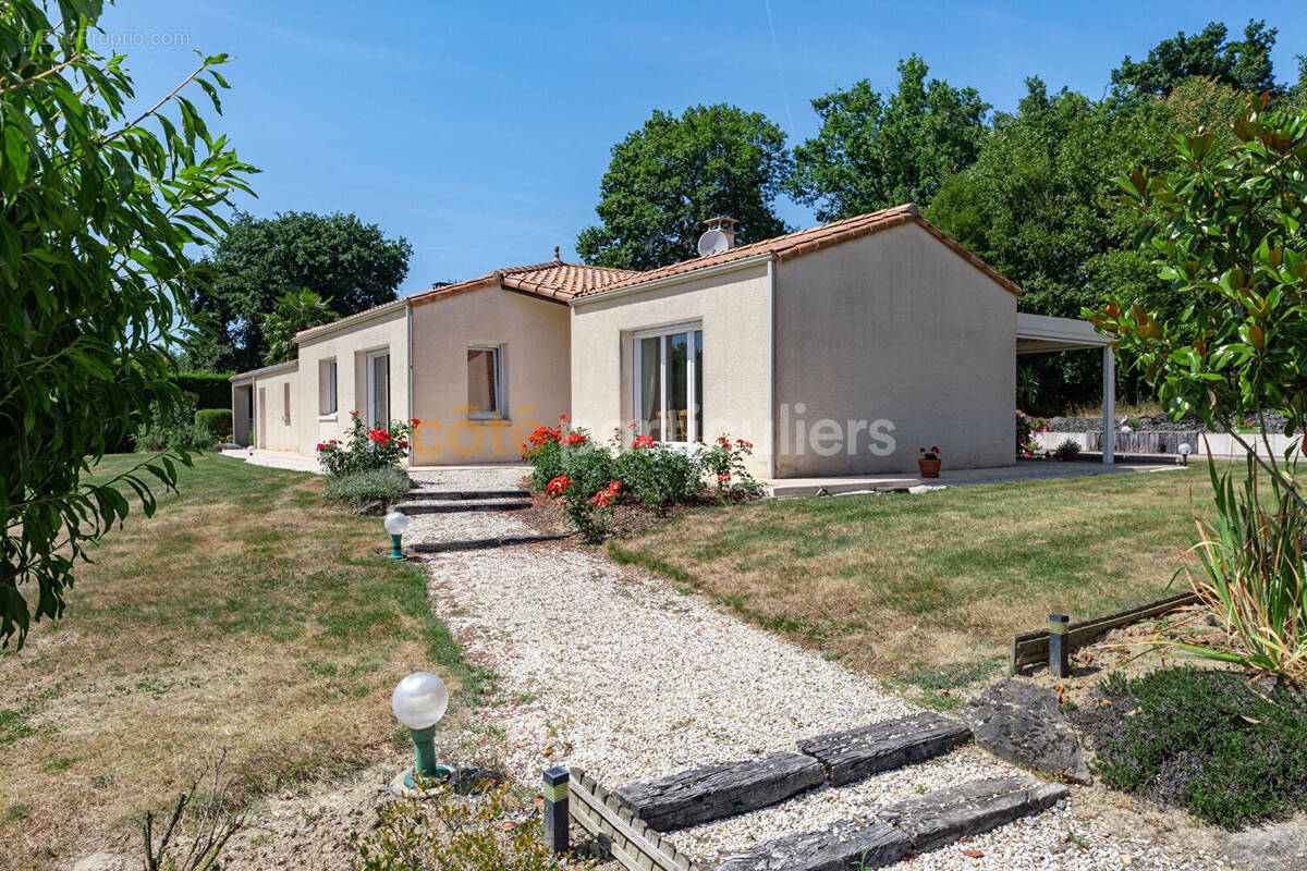 Maison à CHANTONNAY