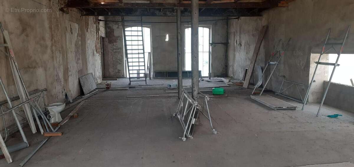 Appartement à BAUGE