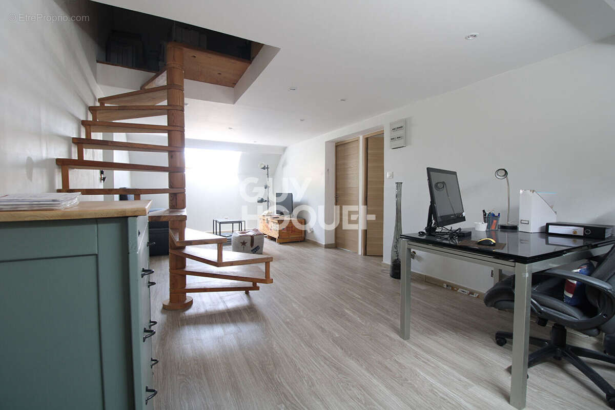 Maison à EVRY-GREGY-SUR-YERRE