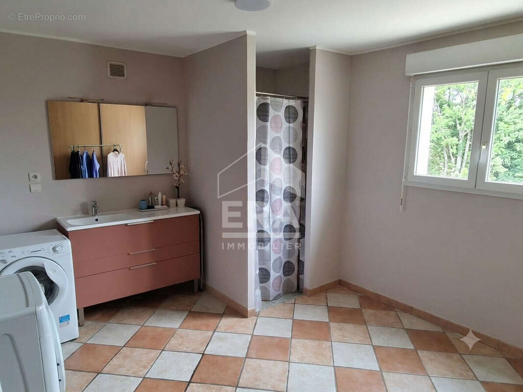 Maison à MENESPLET