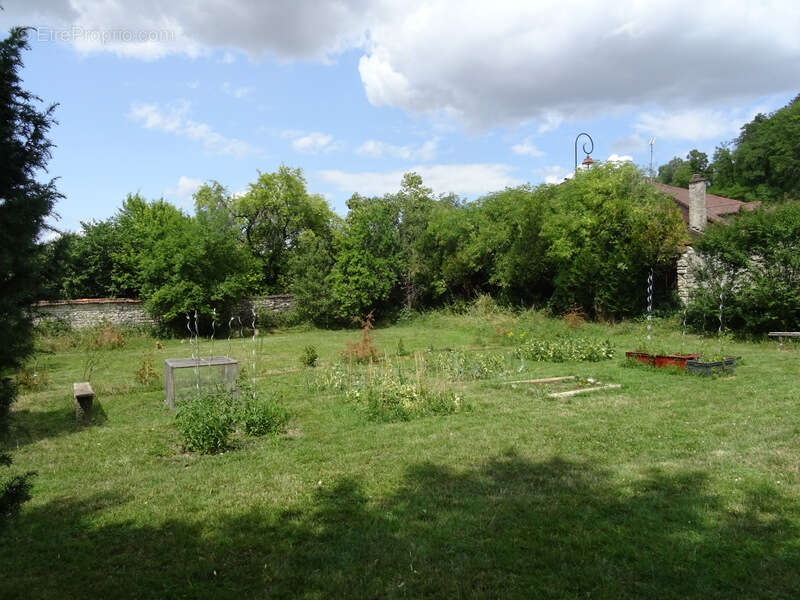 Maison à BAR-SUR-SEINE