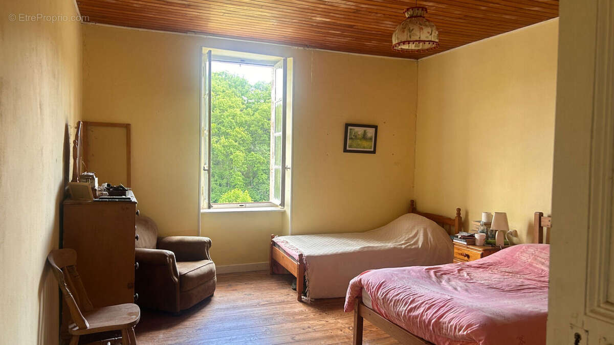 Hameau Privé en Sud-Aveyron : Un Domaine, Mille Possibilités - photo 12