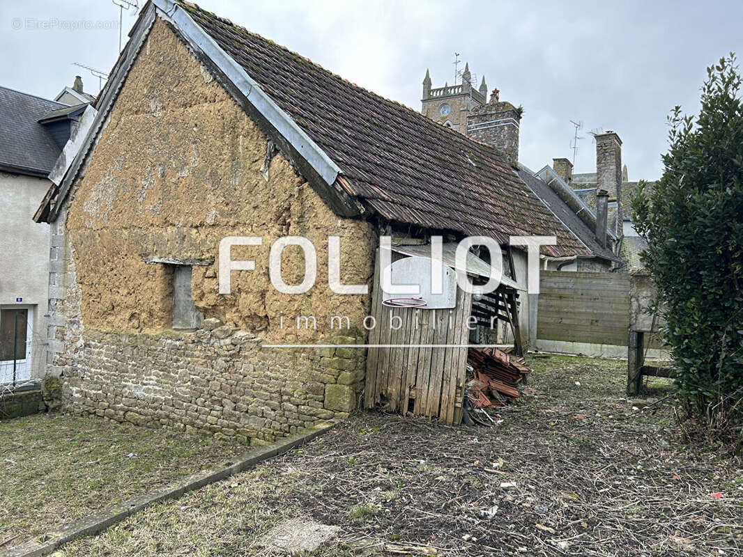 Maison à LA HAYE-PESNEL