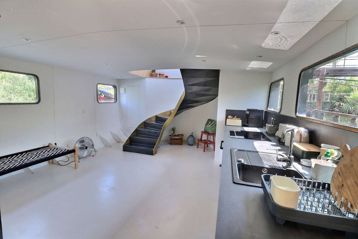 Autre à AIGUES-MORTES