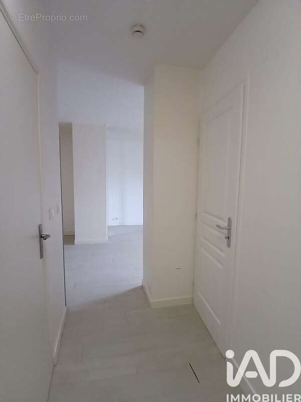 Photo 4 - Appartement à PARIS-8E