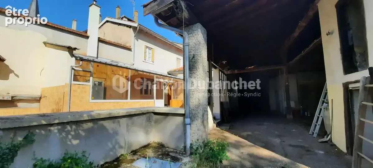 Maison 195 m² à Nervieux  - photo 2