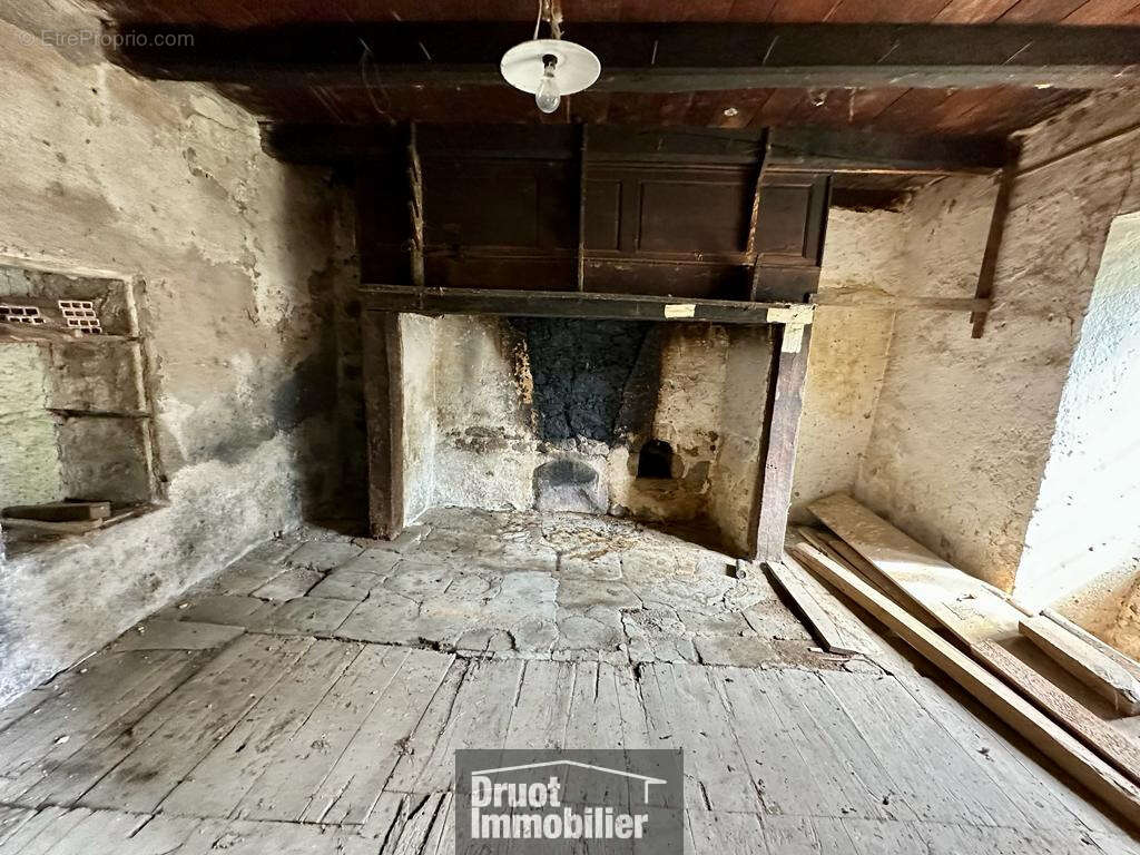 Maison à CASSANIOUZE