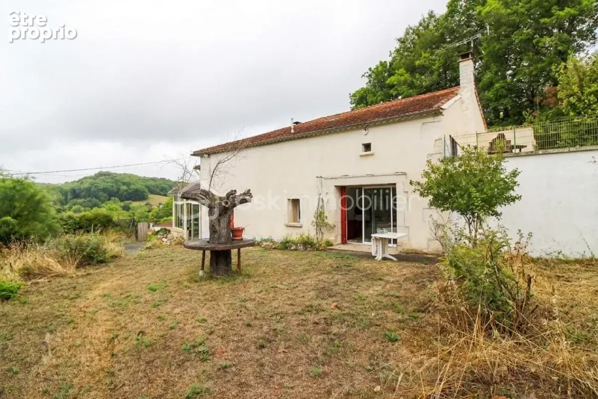 Montaigu-de-Quercy : Maison de plain-pied, vue vallée, dépendance & grand terrain - photo 11