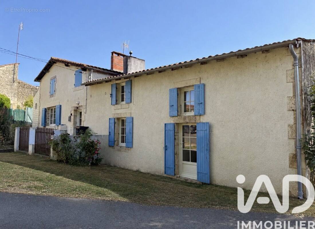 Photo 1 - Maison à GEMOZAC