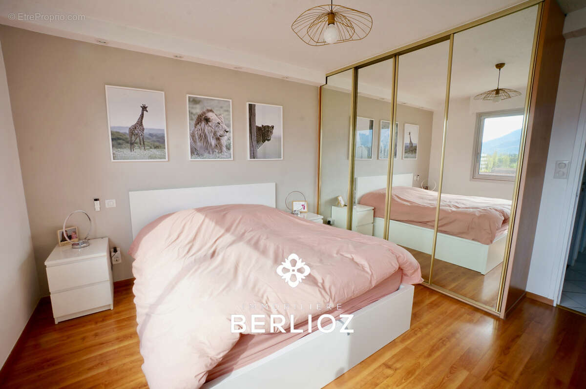 Appartement à MEYLAN